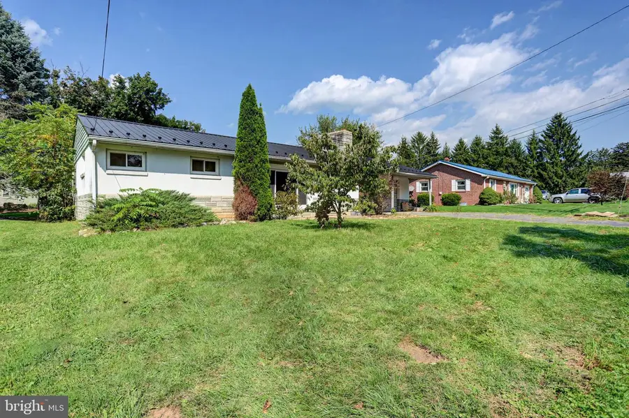 407 N Morris St, Shippensburg, PA 17257 - #3