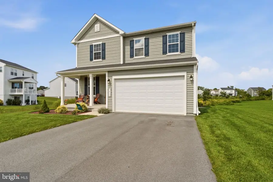 1452 Falcon Ln, Chambersburg, PA 17202 - #2