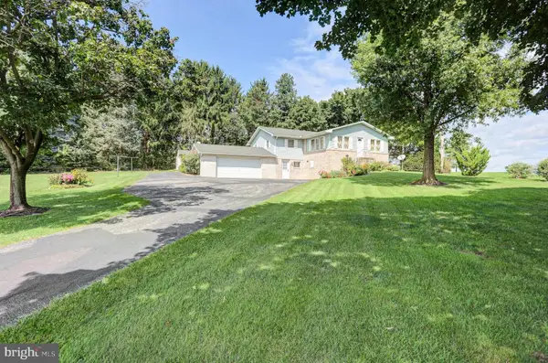 9293 Newburg Rd, NEWBURG, PA 17240