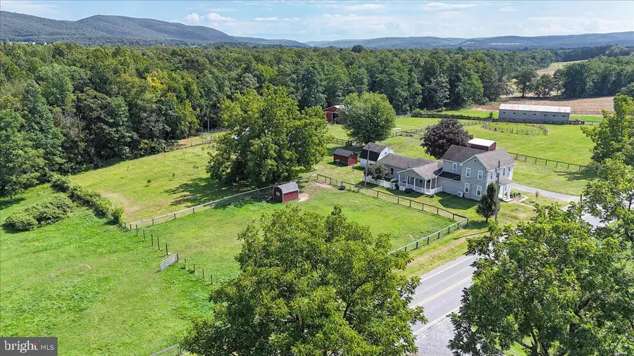 570 Woodstock Rd, Fayetteville, PA 17222 - #2