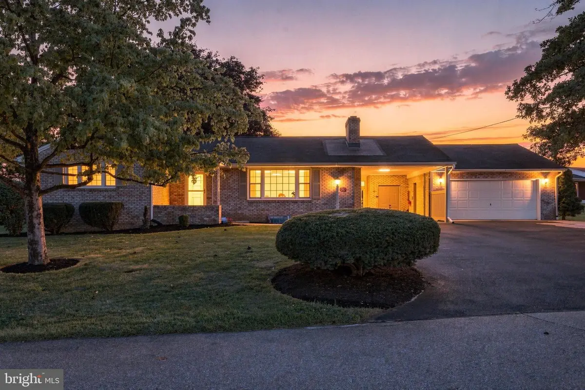 30 Birchway Dr, Chambersburg, PA 17202 - #1
