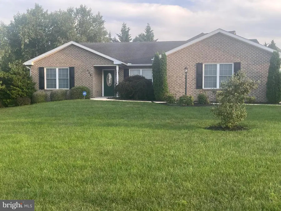 468 W Walter Ave, Greencastle, PA 17225 - #2