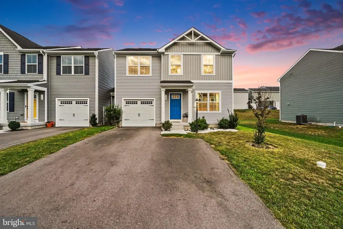 768 Raeann Dr, Greencastle, PA 17225 - #1