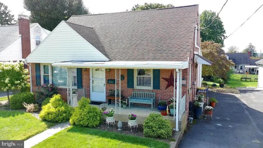 835 Middle St, Chambersburg, PA 17201 - #2