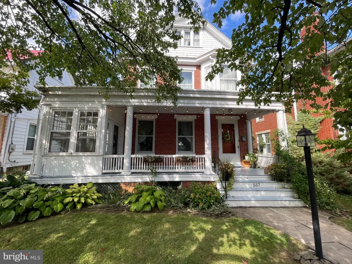 557 Nelson St, Chambersburg, PA 17201 - #1