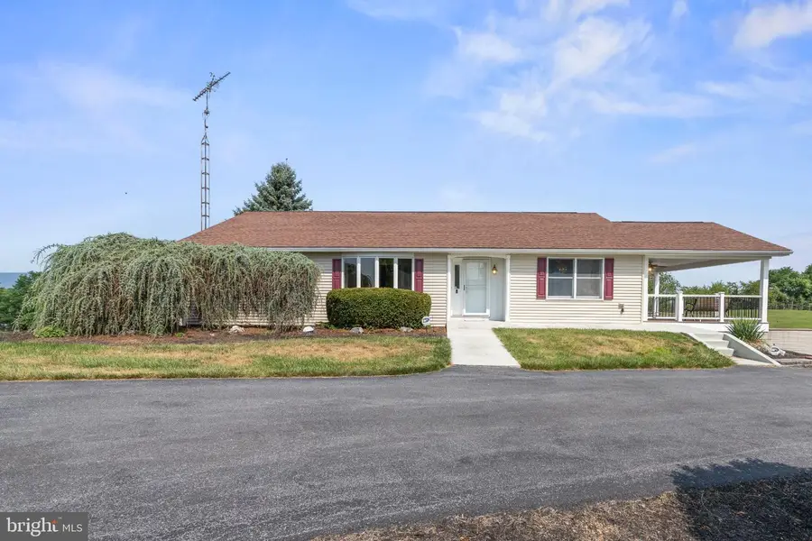 7246 Smith Rd, Chambersburg, PA 17202 - #2