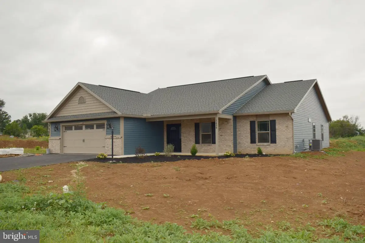 1434 Treeline Dr, Chambersburg, PA 17202 - #1