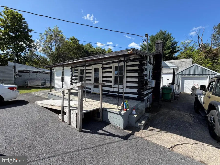 4093 Sycamore Grove Rd, Chambersburg, PA 17202 - #2