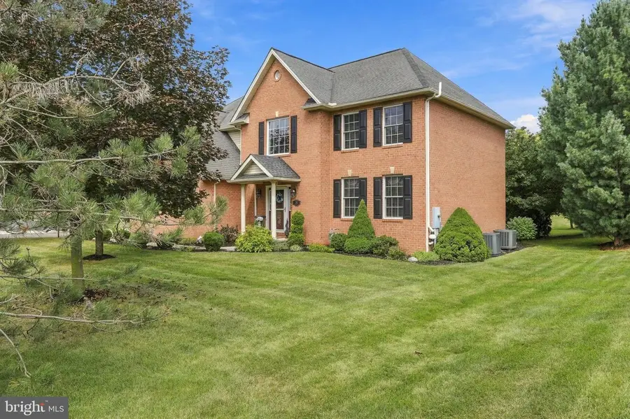 358 Moss Spring Ave, Greencastle, PA 17225 - #2