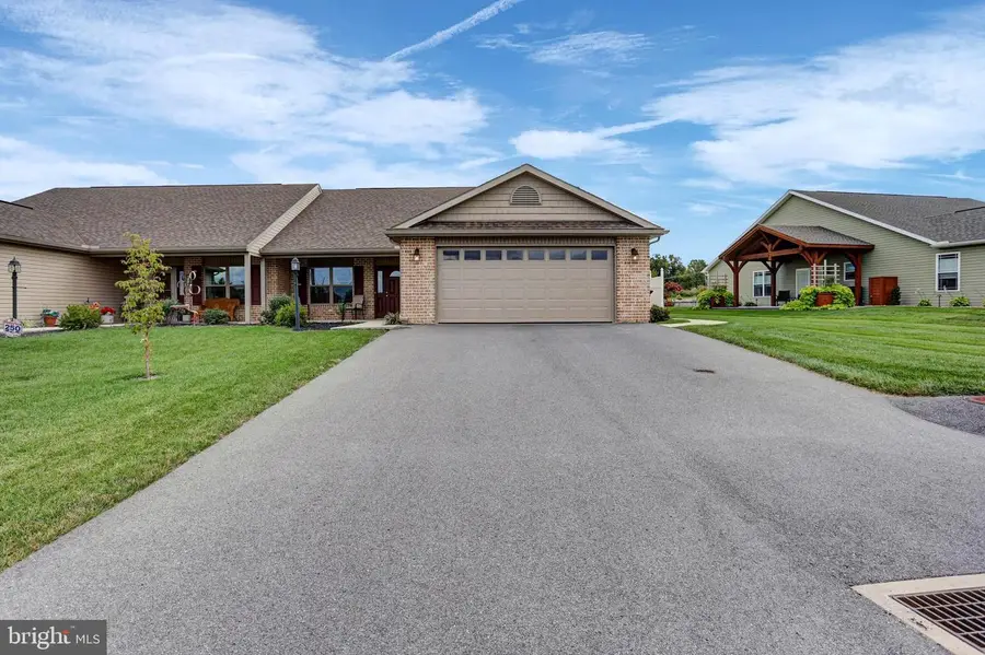 722 Rising Sun Ln, Chambersburg, PA 17202 - #2