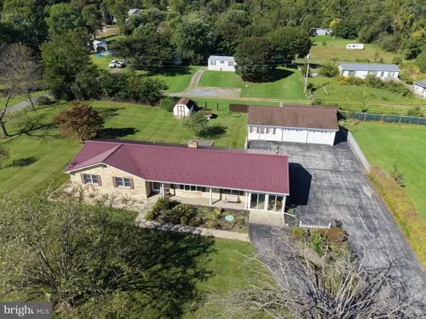 469 Path Valley Rd, FORT LOUDON, PA 17224