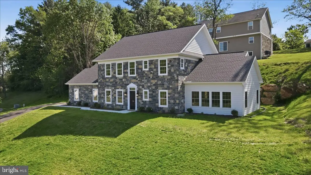 130 Woodbriar Dr, Chambersburg, PA 17202 - #1