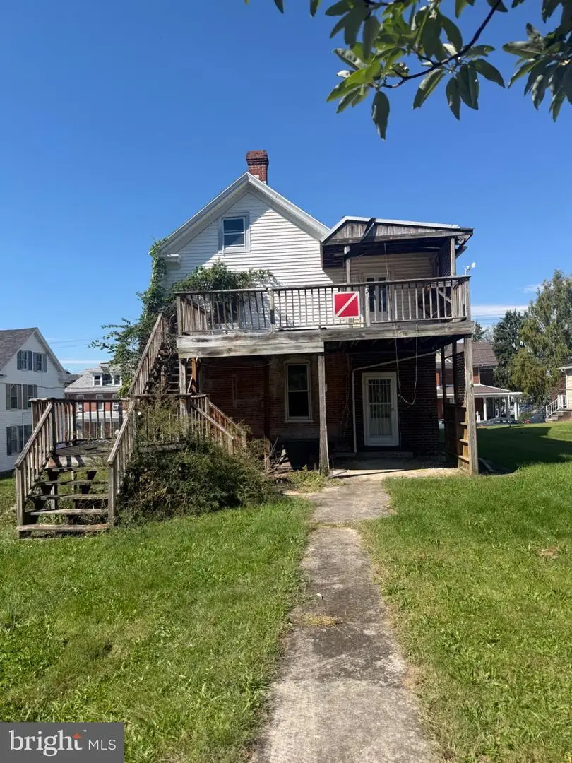 133 N Franklin St, Waynesboro, PA 17268 - #2