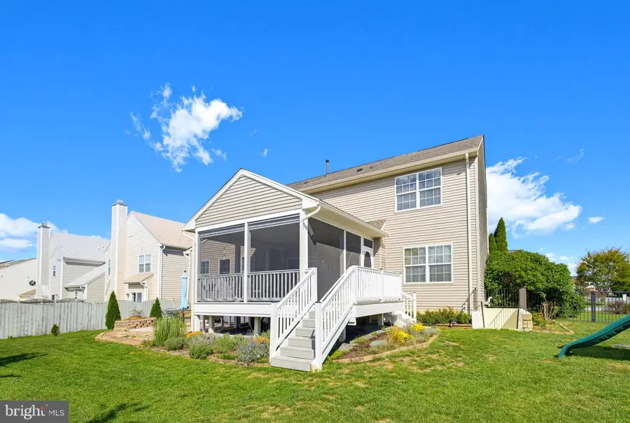 3630 Rolling Hills Dr, Greencastle, PA 17225 - #2