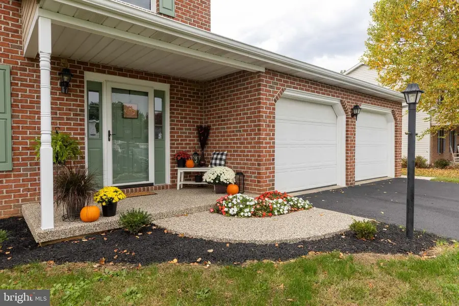 1659 Wisteria Dr, Chambersburg, PA 17202 - #3