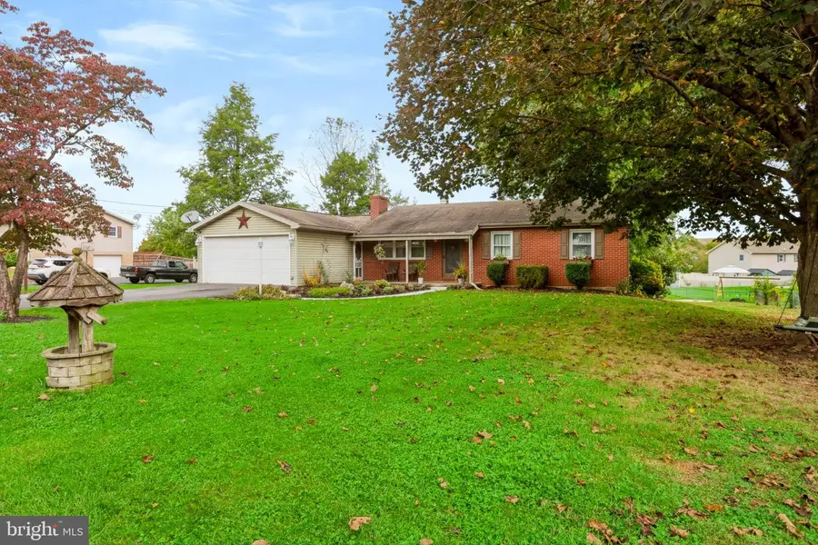 1605 Fairview Ave, Chambersburg, PA 17202 - #2