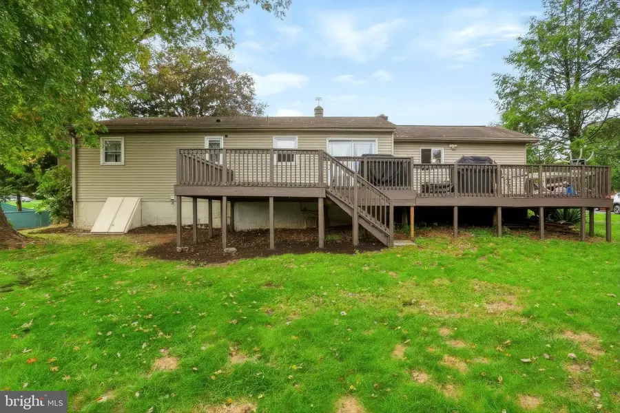 1605 Fairview Ave, Chambersburg, PA 17202 - #3