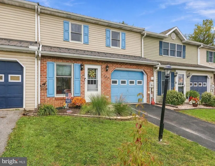 207 Baker And Russell Dr, Shippensburg, PA 17257 - #3