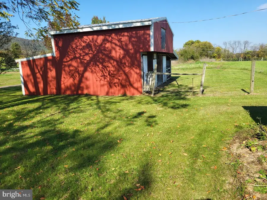 7929 Path Valley Rd, Fannettsburg, PA 17221 - #2