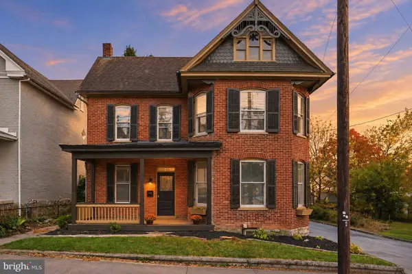 434 W Main St, WAYNESBORO, PA 17268