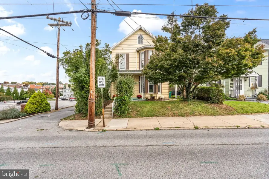 29 E Second St, Waynesboro, PA 17268 - #3