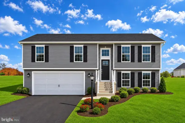 1640 Falcon Ln #241, CHAMBERSBURG, PA 17202