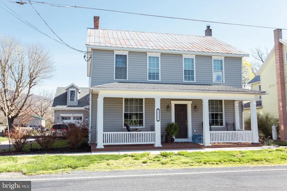 9697 Upper Strasburg Rd, Upperstrasburg, PA 17265 - #1