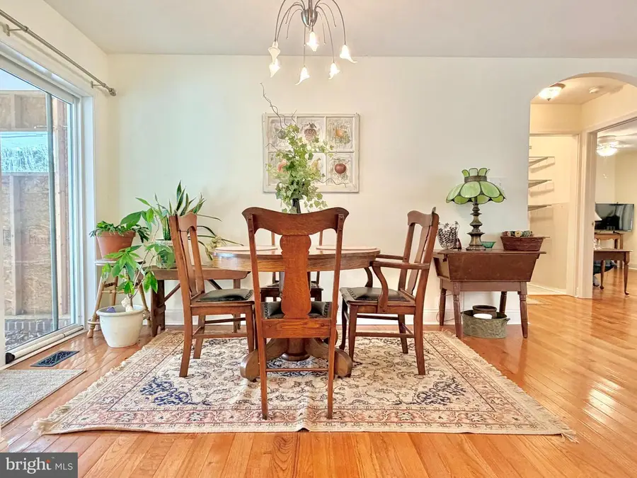 318 N 3rd St, McConnellsburg, PA 17233 - #3