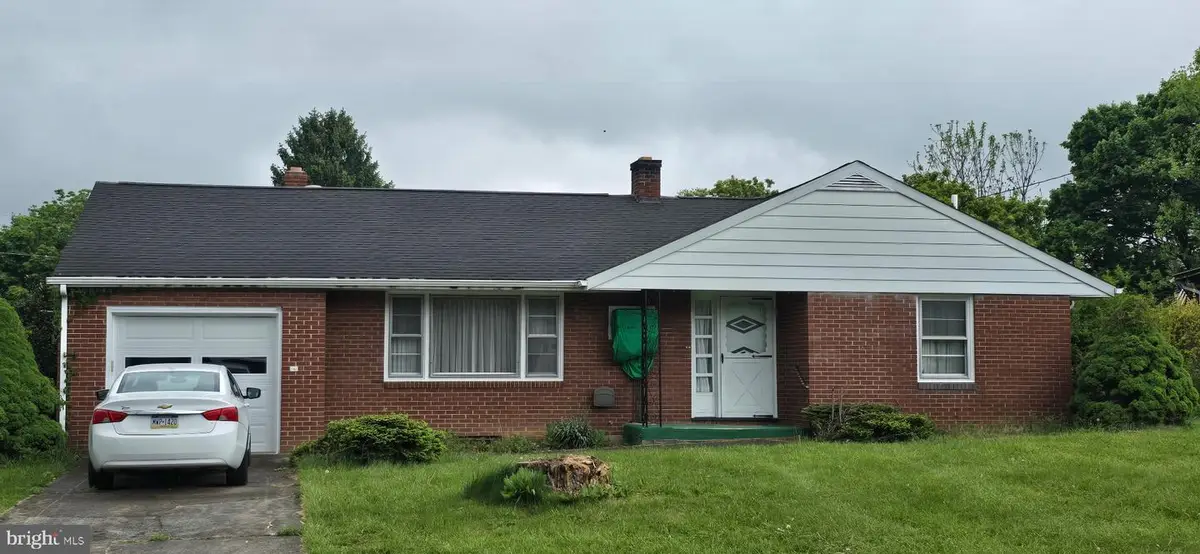 1080 Lincoln Way E, McConnellsburg, PA 17233 - #1