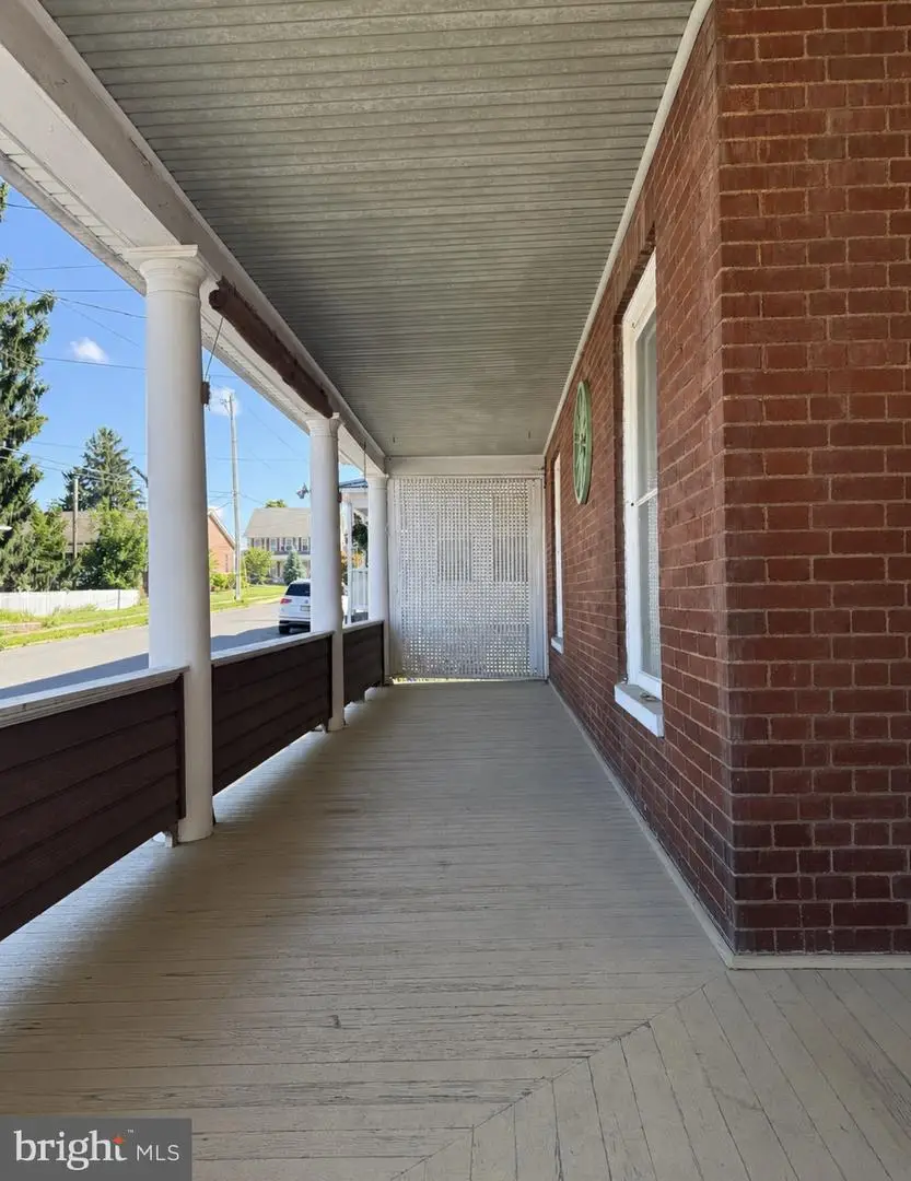114 N 3rd St, McConnellsburg, PA 17233 - #2