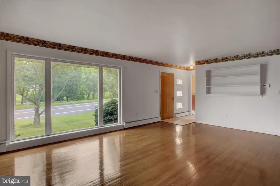 580 Buchanan Trl, Ayr, PA 17233 - #3