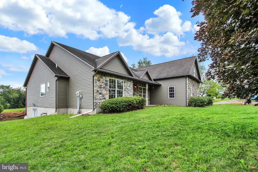 888 Battle Ridge Rd, McConnellsburg, PA 17233 - #3