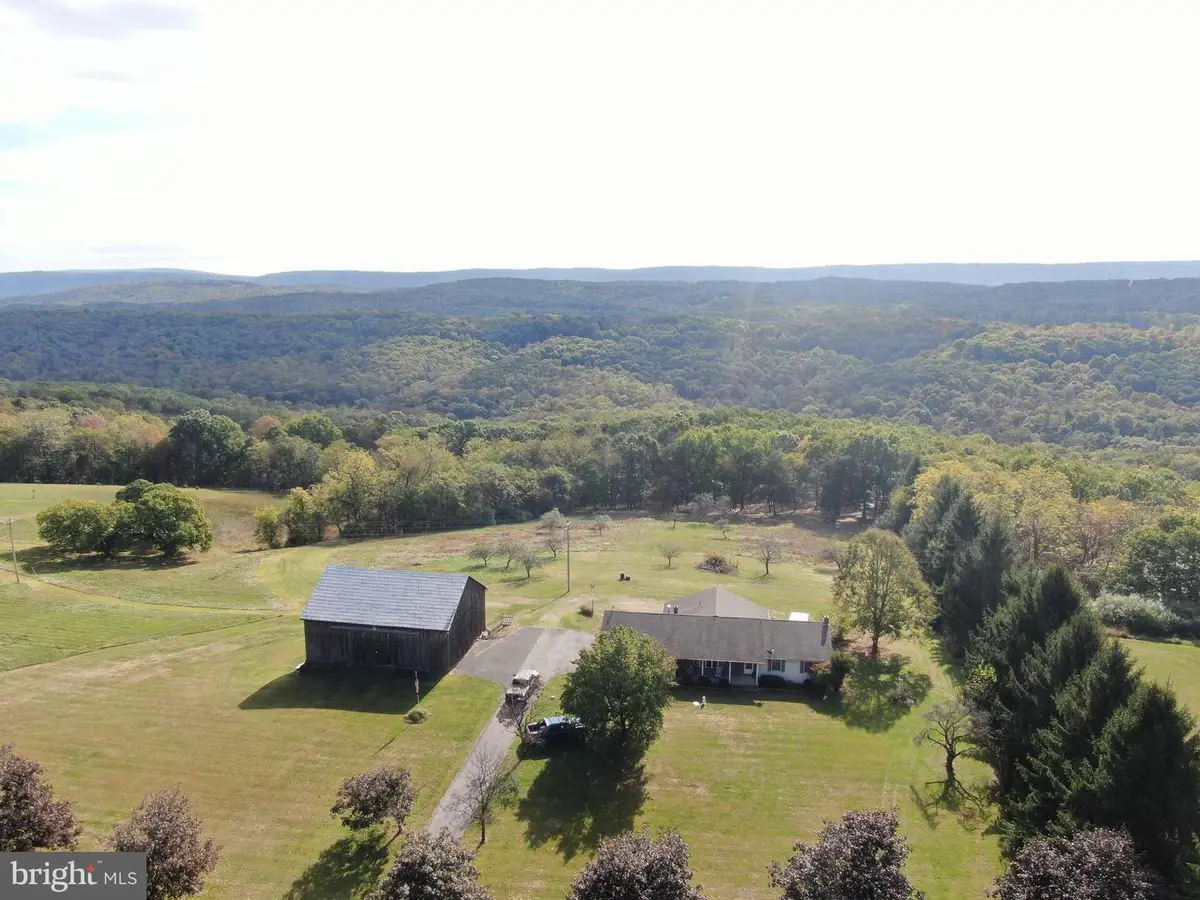 13677 Piney Ridge Rd, Huntingdon, PA 16652 - Image #1