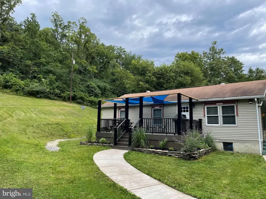 12792 Bakers Hollow Rd, Hesston, PA 16647 - Image #2