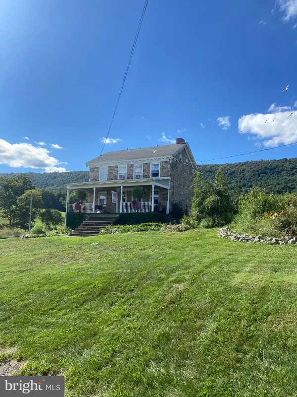 15806 Mefferd Rd, EAST WATERFORD, PA 17021