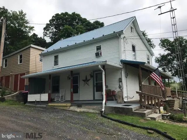 136 S Penn St, Mount Union, PA 17066 - #1