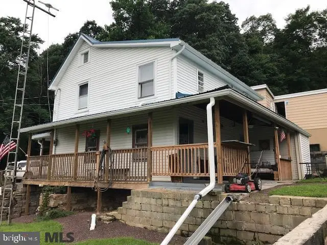 136 S Penn St, Mount Union, PA 17066 - #3