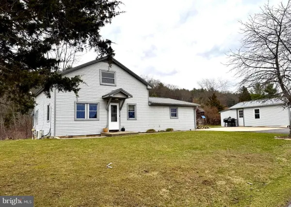 7126 Loop Rd, HUNTINGDON, PA 16652