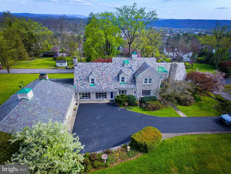 2251 Moore St, Huntingdon, PA 16652 - #2