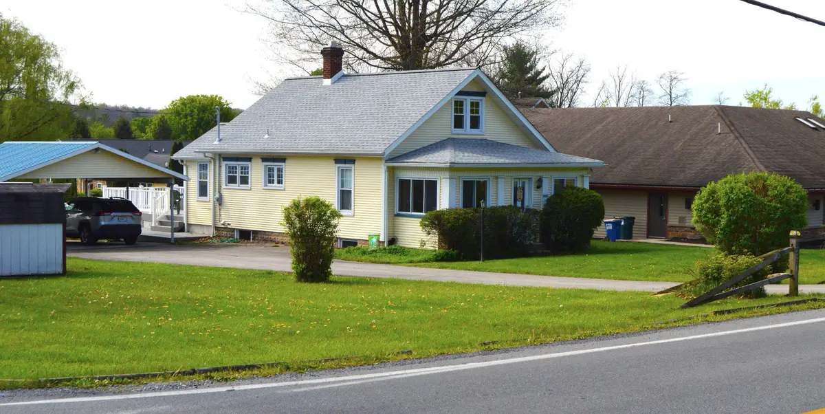 3225 Cold Springs Rd, Huntingdon, PA 16652 - #1