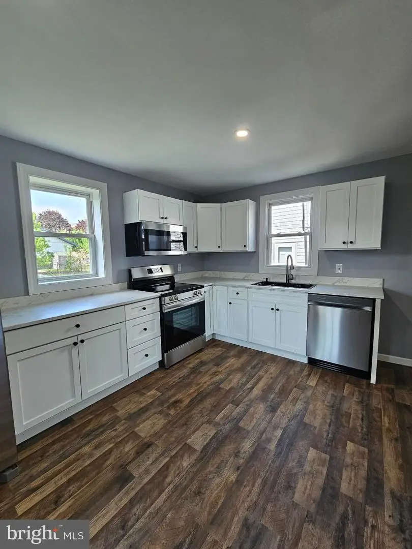 9 W Sherman St, Mount Union, PA 17066 - #3