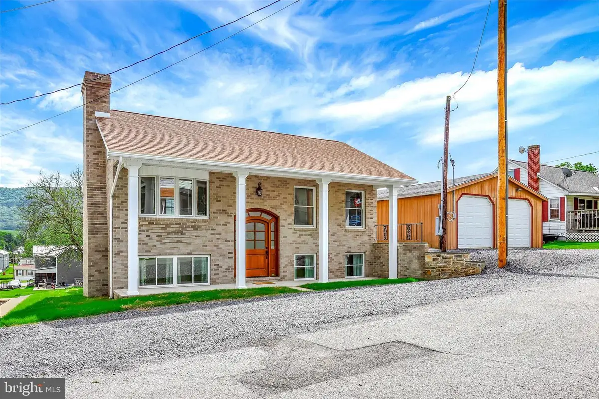 429 High St, Rockhill Furnace, PA 17249 - #1