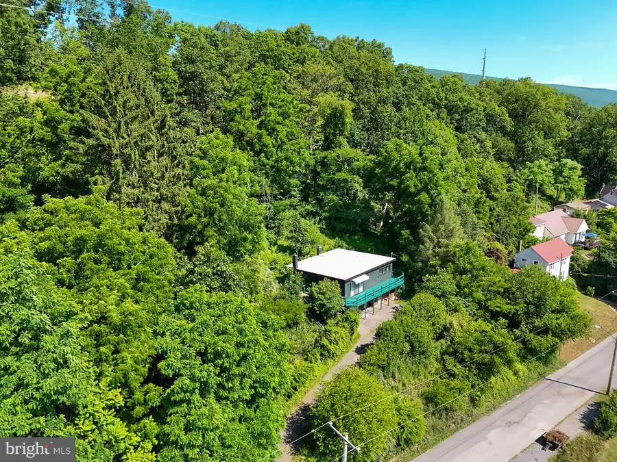 510 S Washington St, Mount Union, PA 17066 - #2