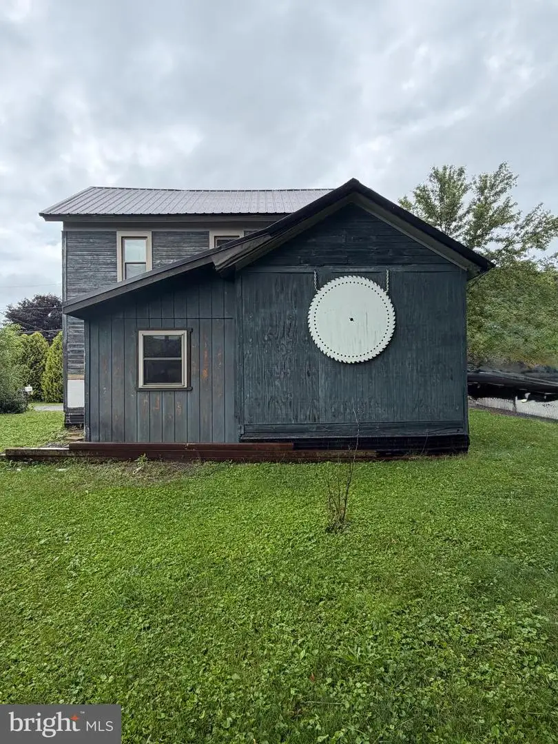 736 Water St, Orbisonia, PA 17243 - #3