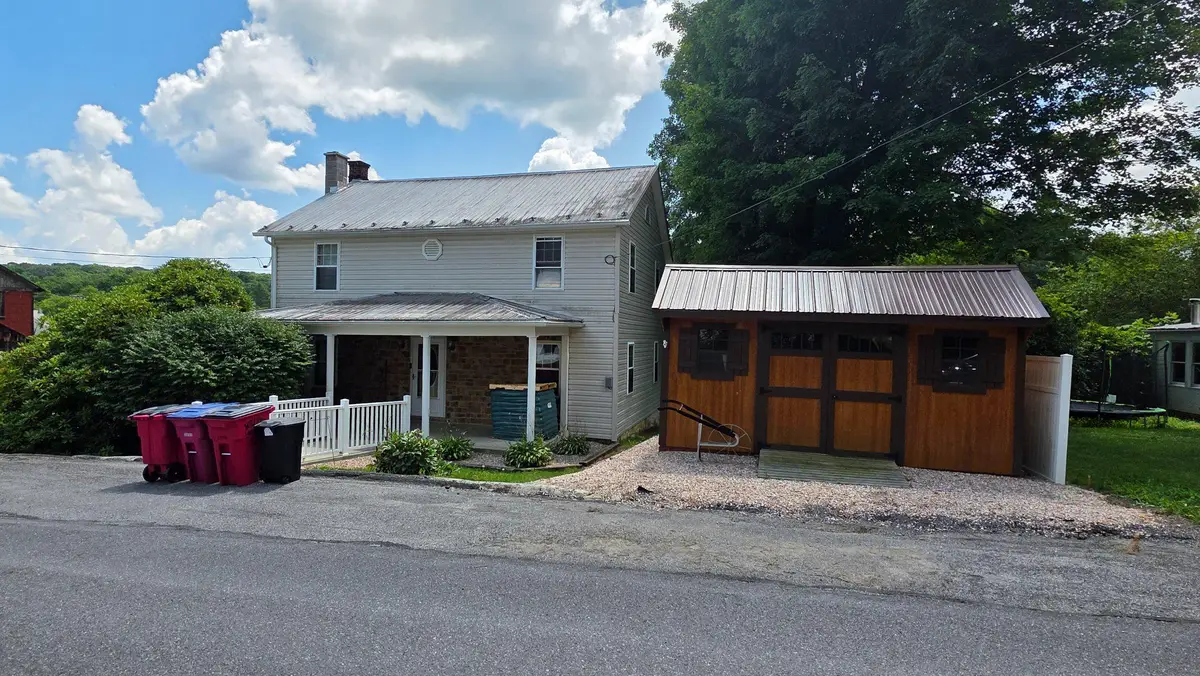 124 Church St, Robertsdale, PA 16674 - #1