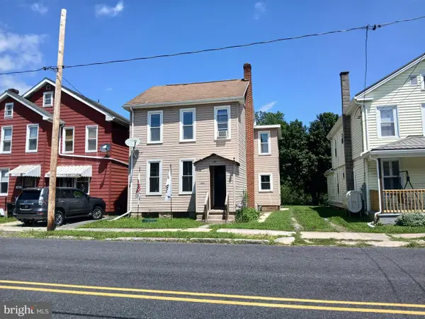 1107 Pike St, HUNTINGDON, PA 16652