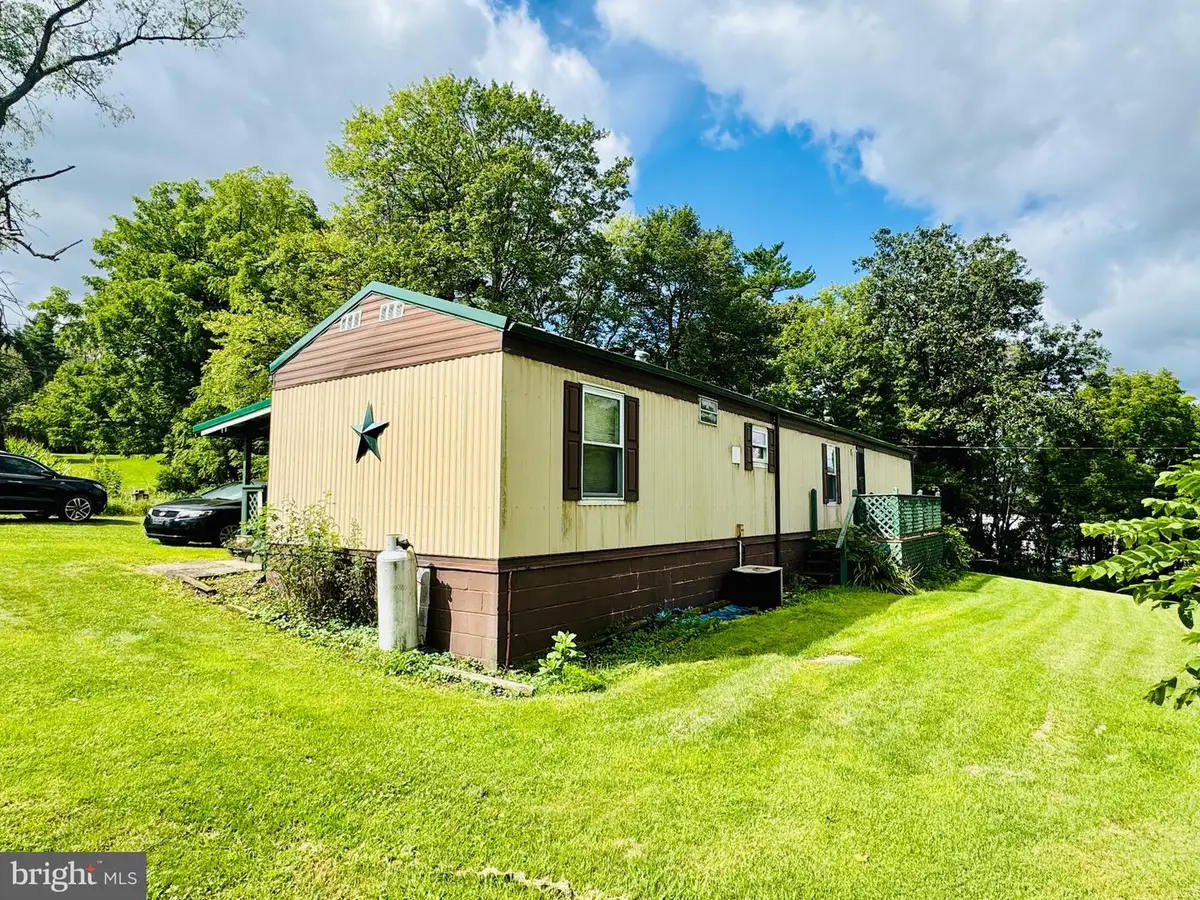 4976 Dungarvin Rd, Warriors Mark, PA 16877 - #1