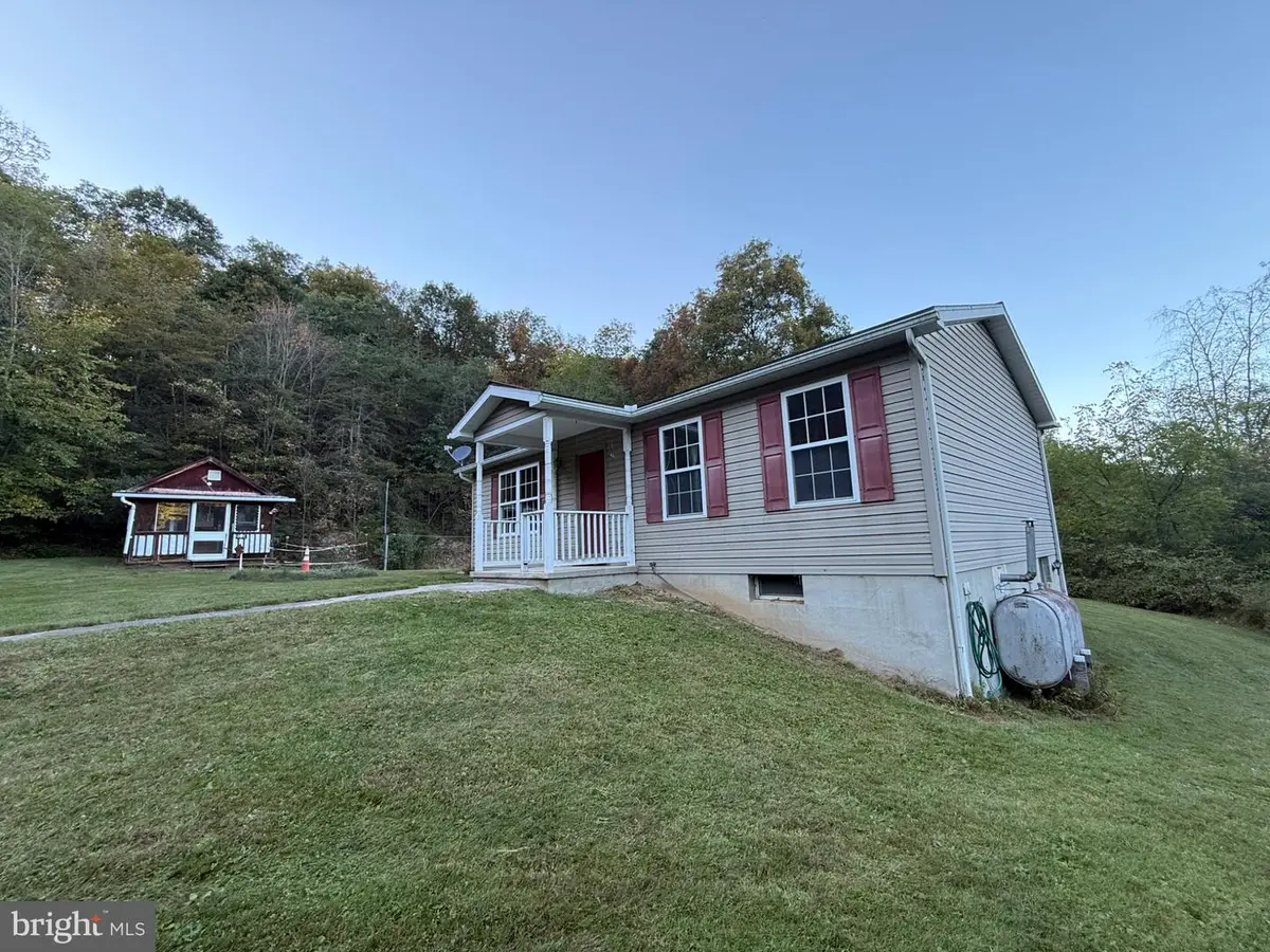 21938 Hollow Rd, Neelyton, PA 17239 - #1