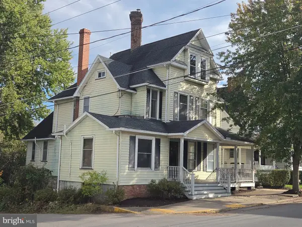 218 2nd St, HUNTINGDON, PA 16652