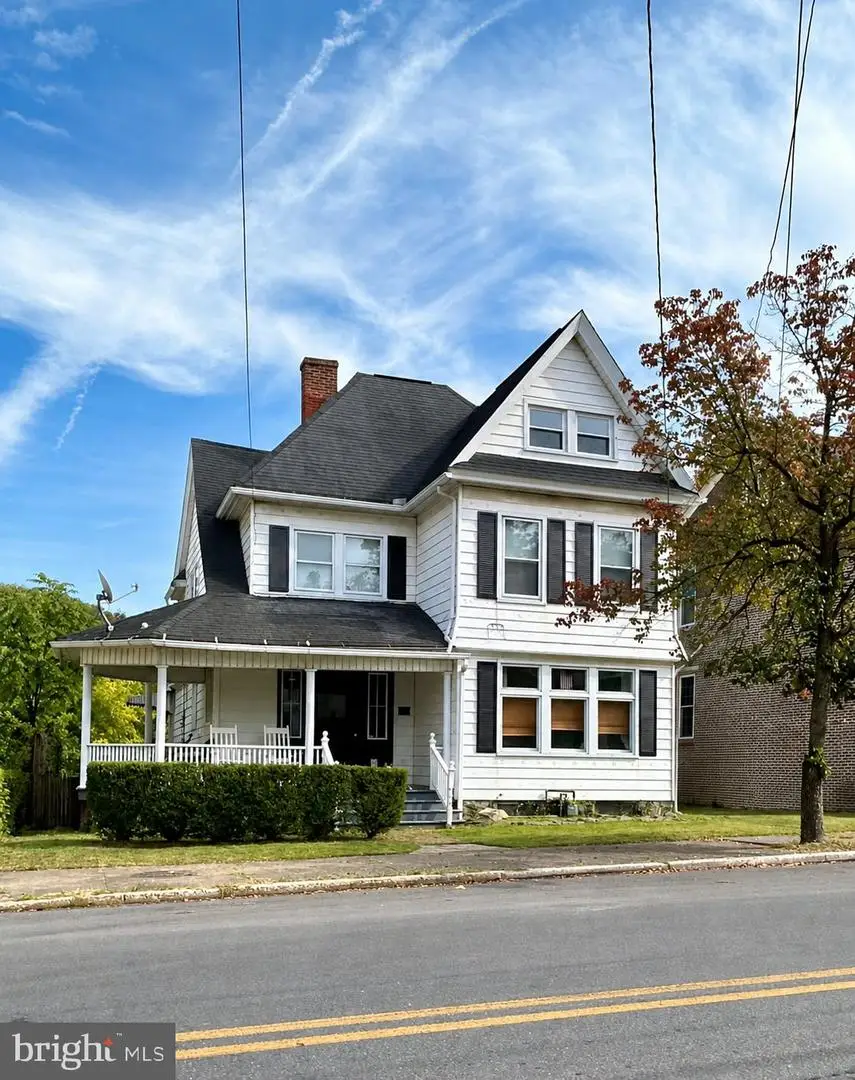 214 2nd St, Huntingdon, PA 16652 - #1